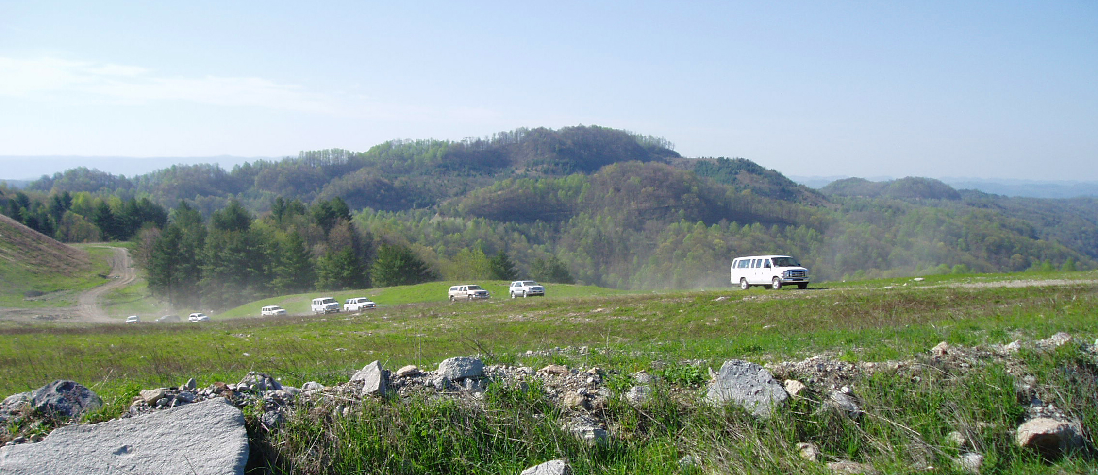 Field tour caravan for the 2009 Geomorphic Reclamation Forum in Bristol, VA